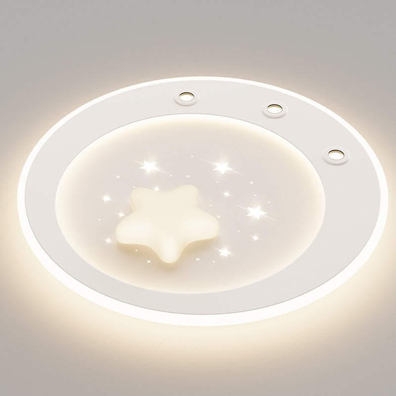Primo piano angolato dell'anello LED illuminato e del diffusore a stella