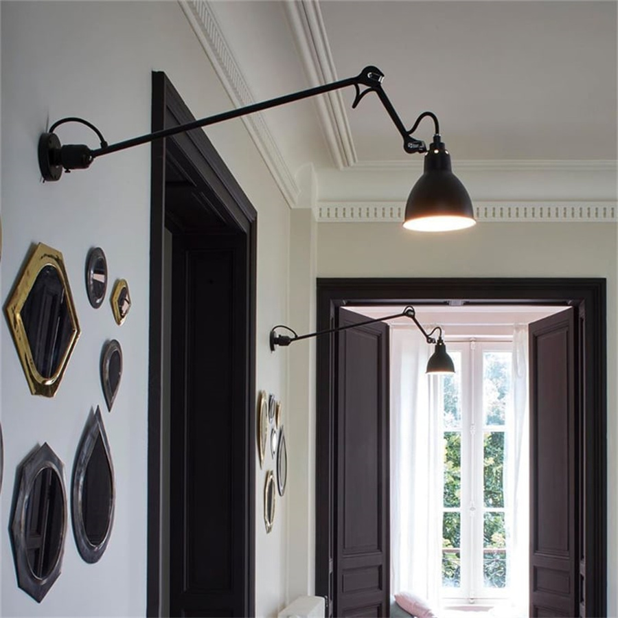 Modèle d'applique murale orientable industrielle noire
