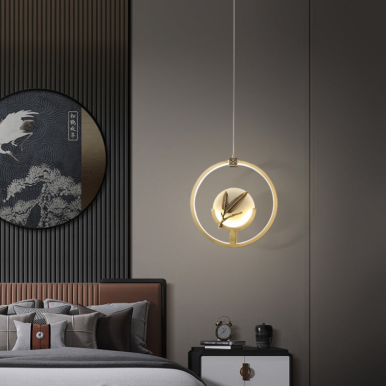 Suspension lumineuse chinoise traditionnelle dans une chambre à coucher