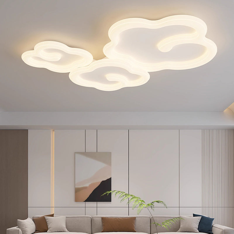 Plafoniera a LED Multi Cloud installata in soggiorno