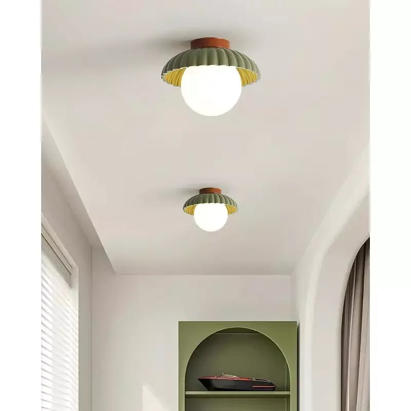 Lámpara de techo Juno Alien de cristal color crema 5.webp__PID:a92c5b4e-9af1-4ef6-8a14-f2b723262b47