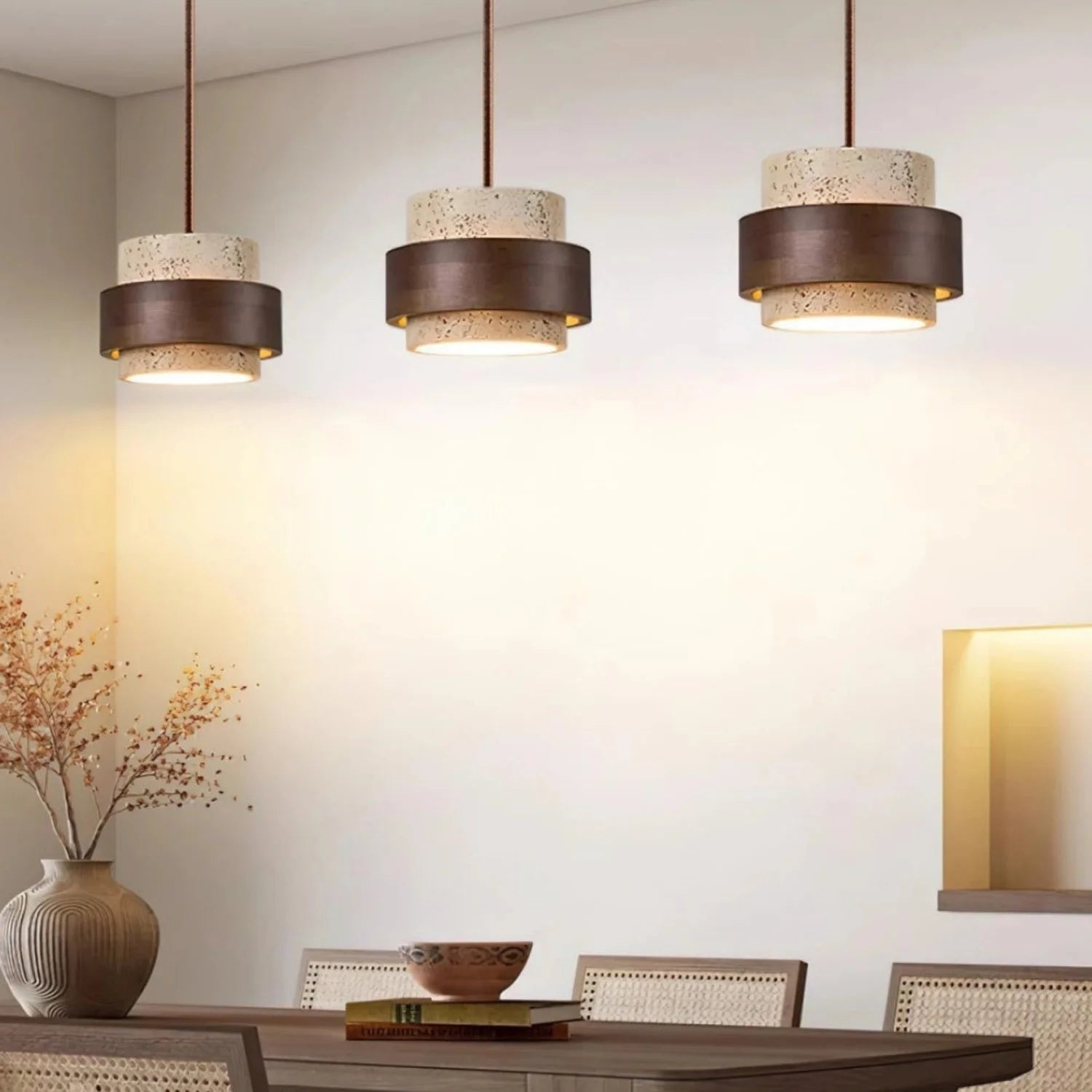 Lampada-a-sospensione-in-travertino-Orvina-Japandi (4).webp__PID:4bd11dd3-8f36-41aa-84df-4d00804129e6