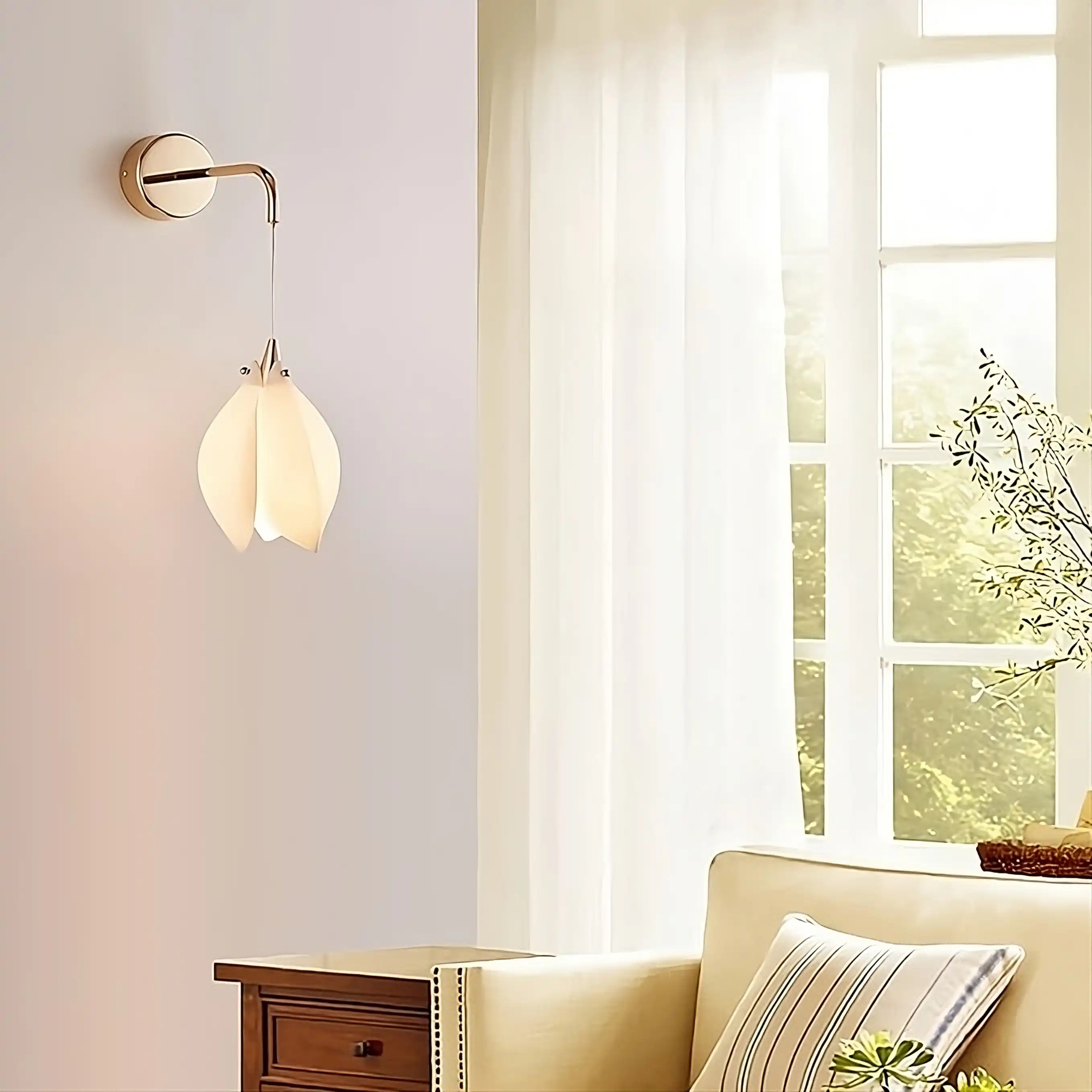 Pyrfyre Bloom Wall Light-17.webp__PID:ef1394a9-d858-408e-8931-c58d2e6300b9