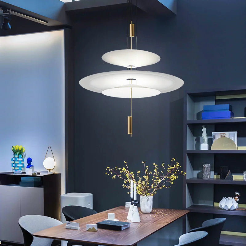 Lampada a sospensione a LED in metallo Vries-Flamingo (7).webp__PID:49c89c44-303a-4906-87c8-8e8c1a5181e9