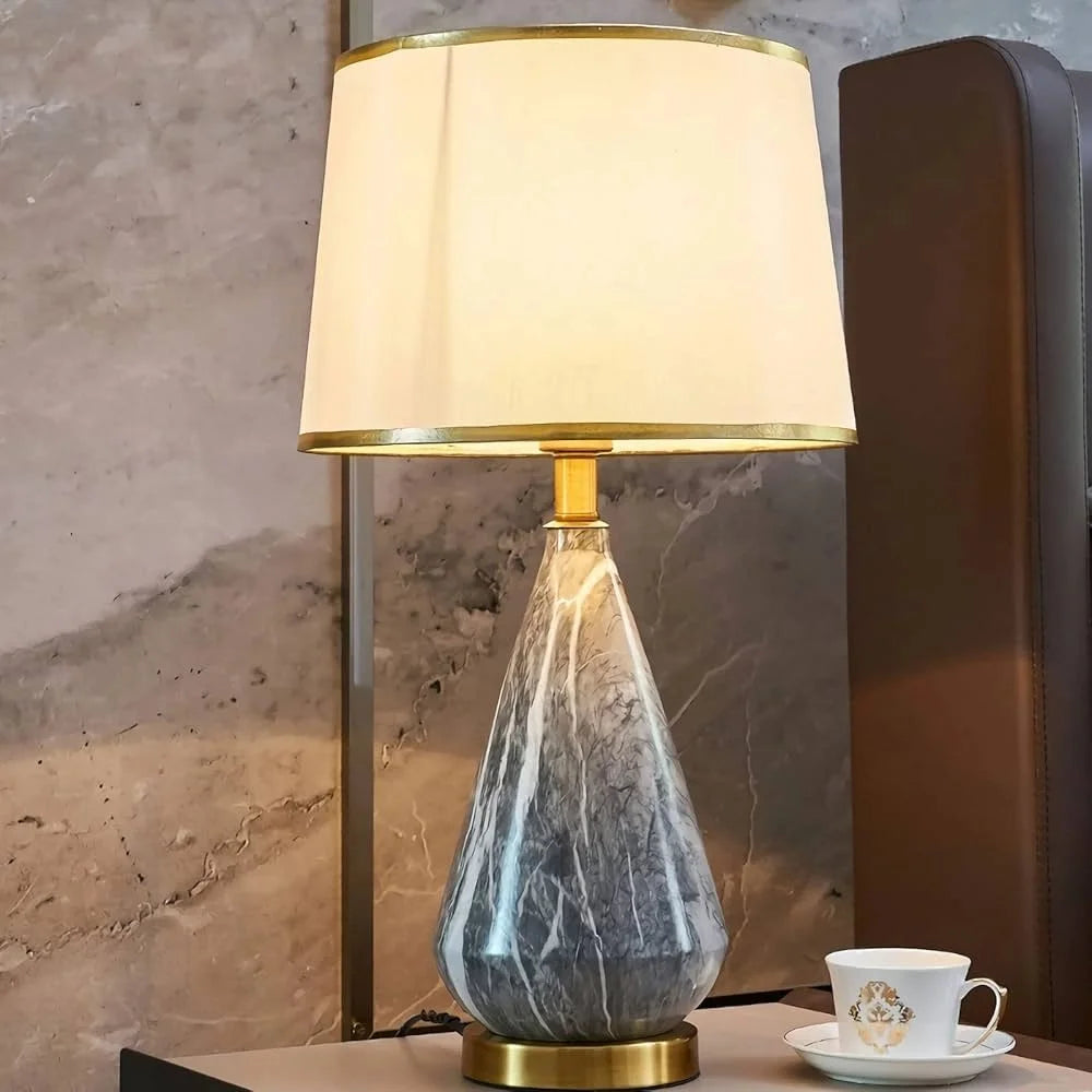Una Vintage Ceramic Table Lamp (2).webp__PID:48555f55-e9ac-4b76-8512-95ed39fbbc3e
