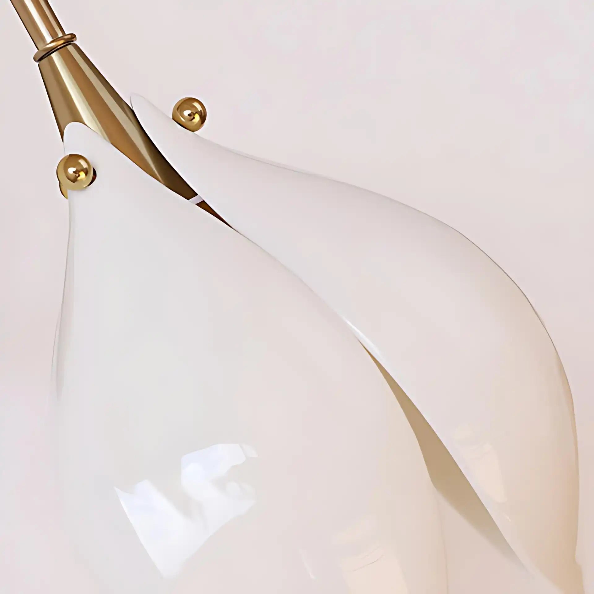 Pyrfyre Bloom Wall Light-12.webp__PID:7e69a4a5-ac6d-47e5-bd83-d74a7e52c07d