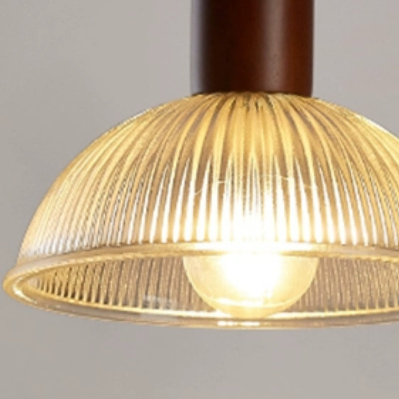 Aderynne Vintage-Pendelleuchte aus geripptem Glas – Detail (2).webp__PID:2bb30e7d-e04b-4acb-8301-f2fc1b51078b