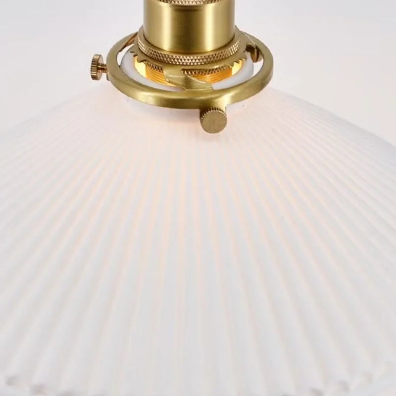 Hecate-geplooide-hoedvormige-keramische-hanglamp (22).webp__PID:91ccc2c7-9523-4954-8ff9-e11224782767