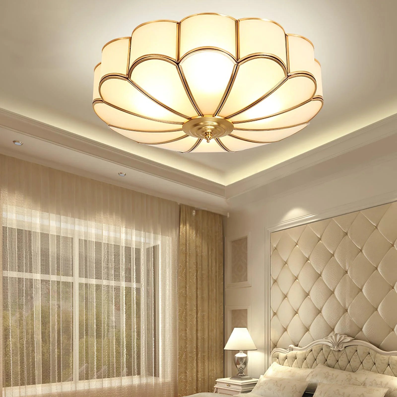 Eros Flower-Inspired Art Deco Ceiling Light (5).webp__PID:1fbc66f9-bf9e-4c73-986c-8c2be93b90ff