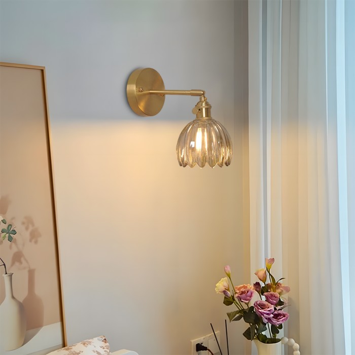 Lámpara de pared de cristal Freya Lotus18.jpg__PID:0d25230a-9188-4147-96f2-8d511cbfb2b3