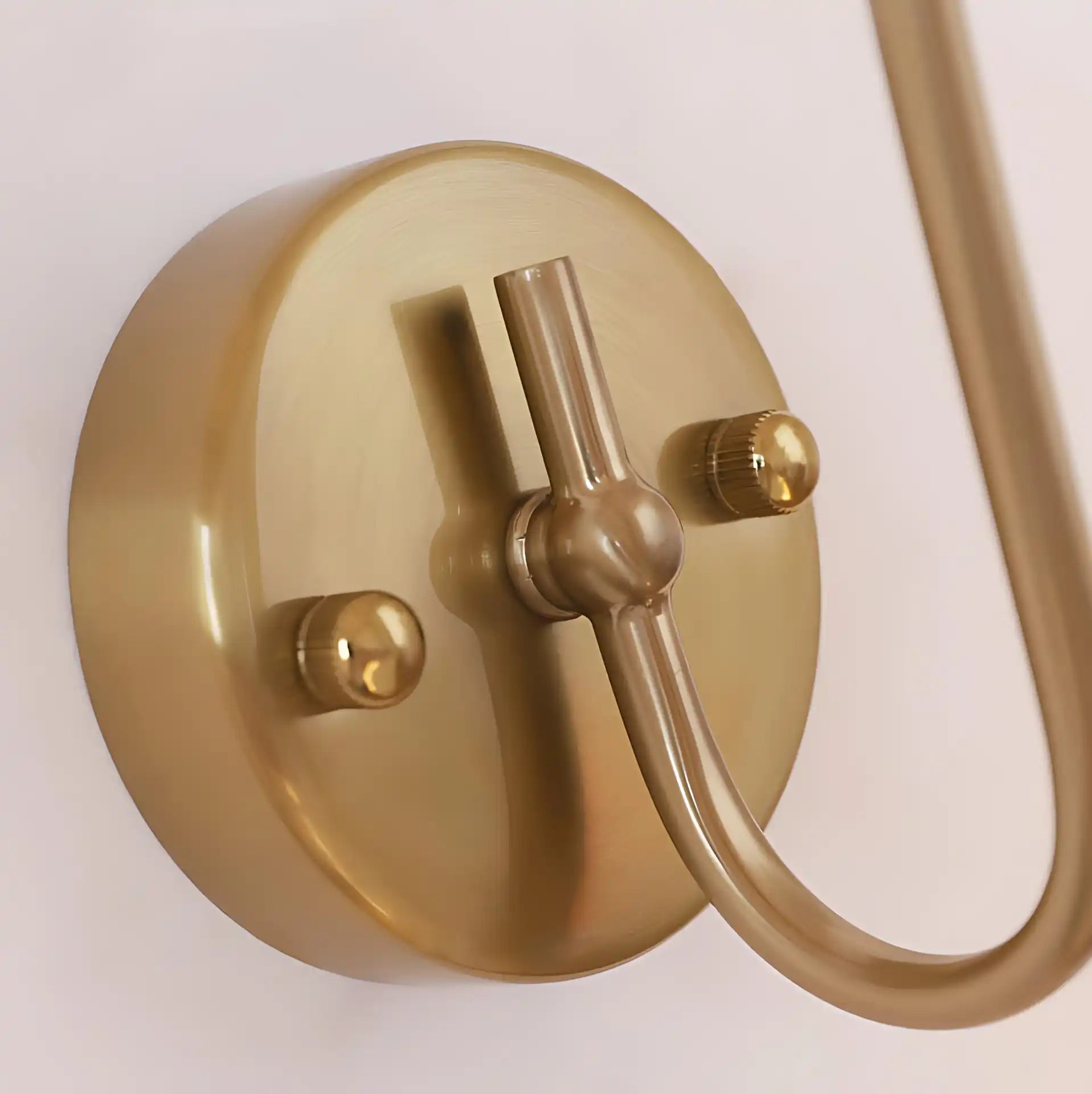 Pyrfyre Bloom Wall Light-14.webp__PID:a4a5ac6d-97e5-4d83-974a-7e52c07d8b0b