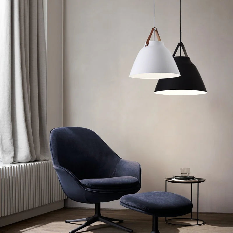 Zorya-lederen band-deco-verstelbare-metalen-hanglamp (7).webp__PID:408cecac-b918-47ce-b683-41af4f7cc311