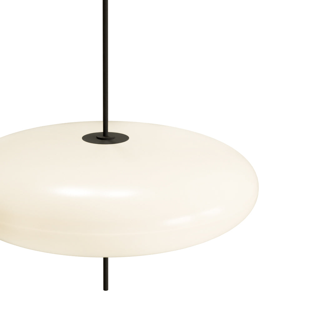 Claudio Saucer Pendant Light detail white.jpg__PID:2e57f76c-10fa-447a-b98b-62671656eea8