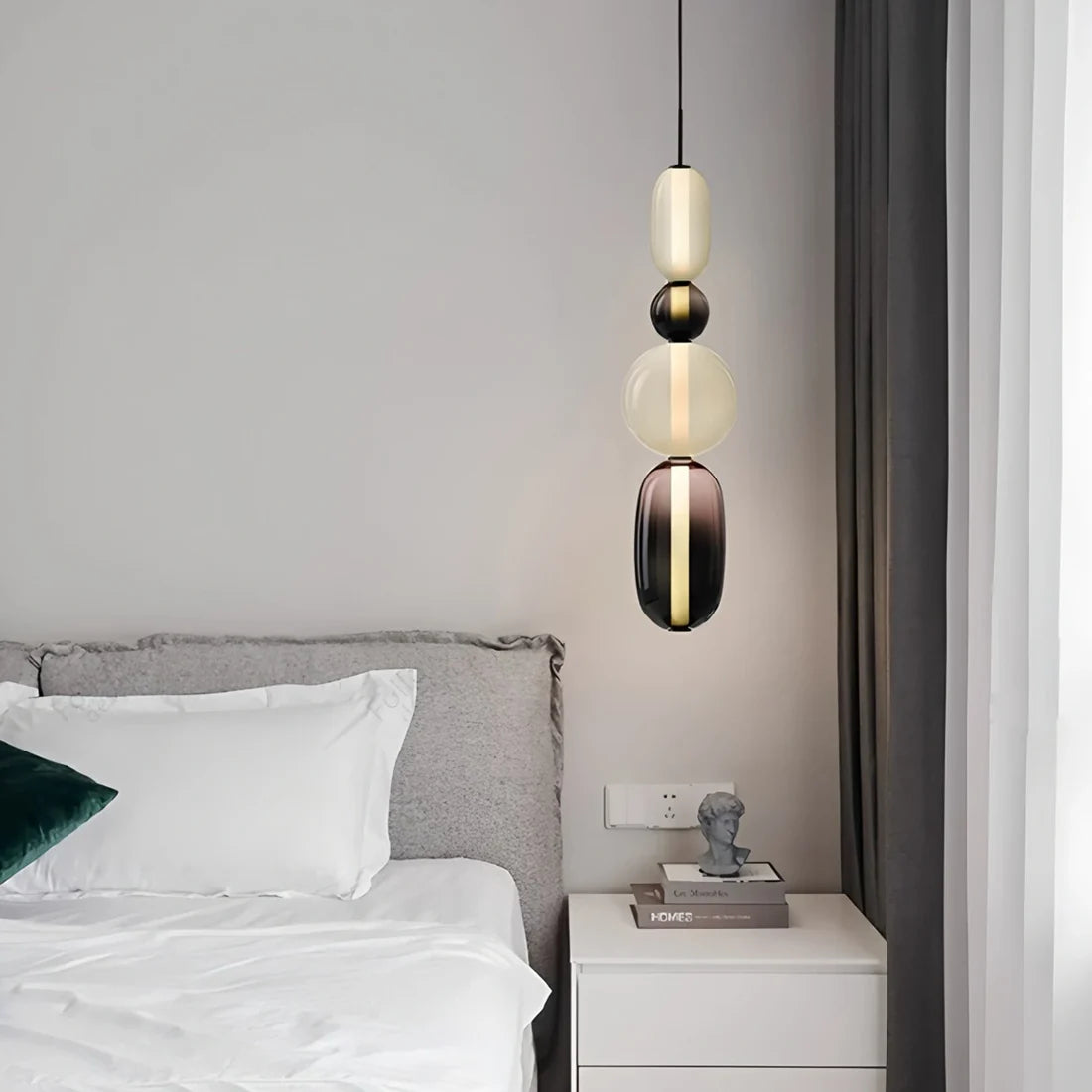 Vesa Nordic hanglamp van gesuikerd glas scene2.webp__PID:cc5f3000-28de-4e27-8994-dd212efc2bc3