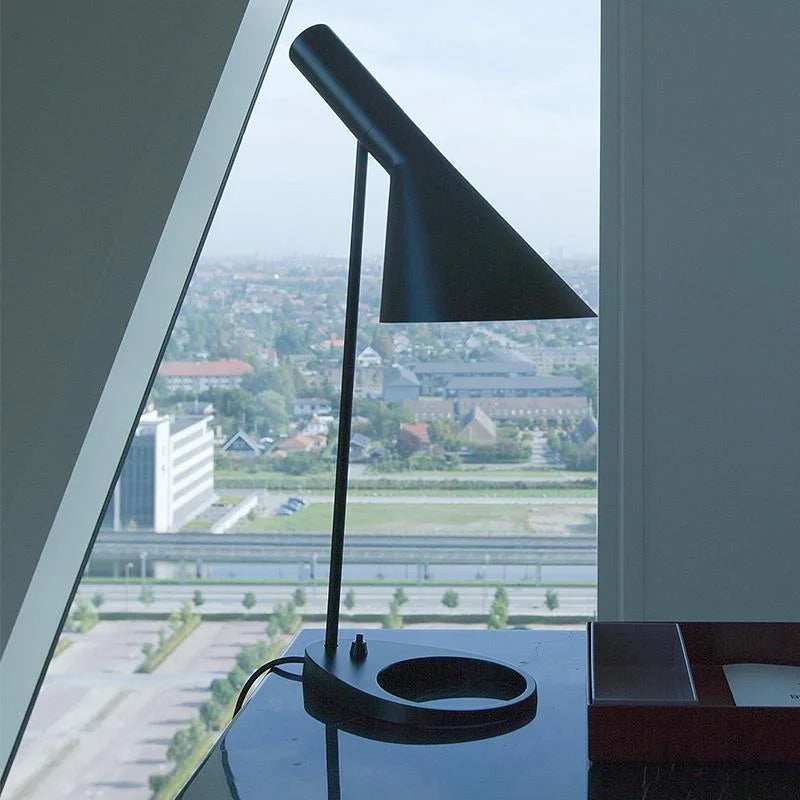 Skuld-Modern-Swing-Arm-Wall-Light (11).webp__PID:07b6222b-fbe5-4400-8e1f-4a284fc6174b