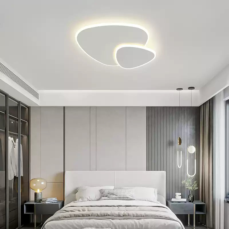 bedroom-French-cream style.webp__PID:7bdc9f4c-c2e0-4fe9-843f-84b282dada2c