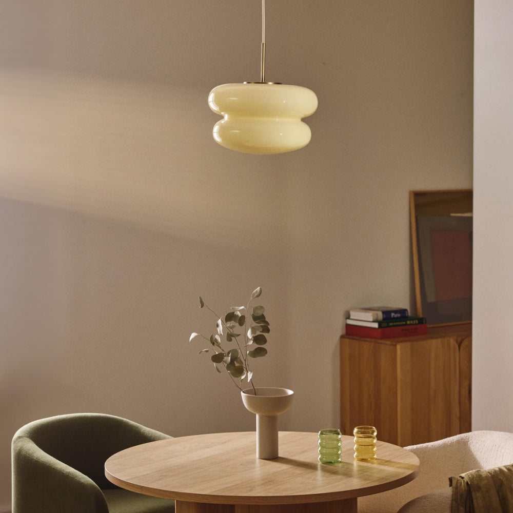 Elyra Bauhaus Opaal Glazen Hanglamp (10).webp__PID:6780706e-2b15-4ce6-8821-4ff642efb504