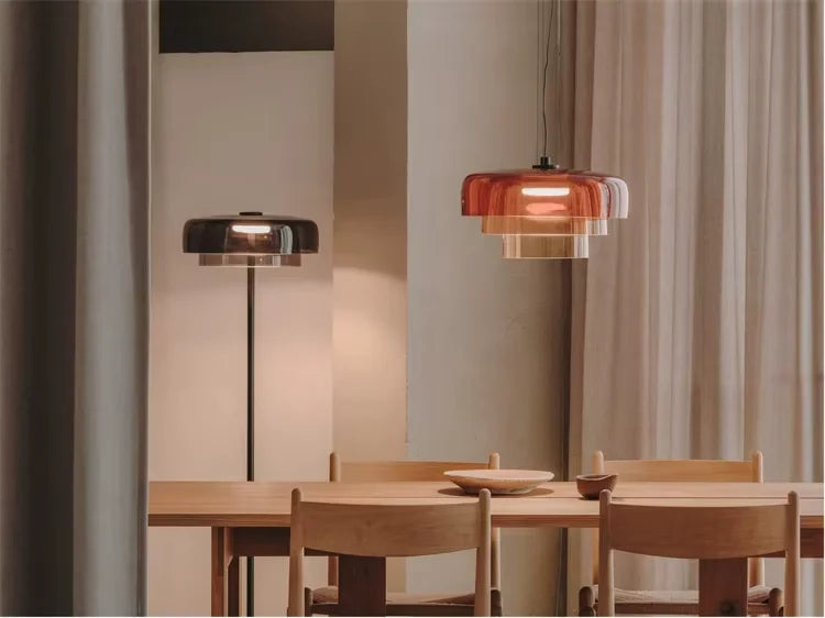 Elara hanglamp in de vorm van een gekleurde glazen kom5.webp__PID:76dad54d-3f34-4d9c-ab0e-b1958845bb21