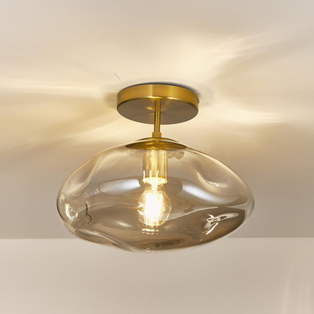 Triton Nordic gerippte Glas-Deckenleuchte (2).webp__PID:0a96a959-69e2-4323-a6f0-f7dda9d22cd6