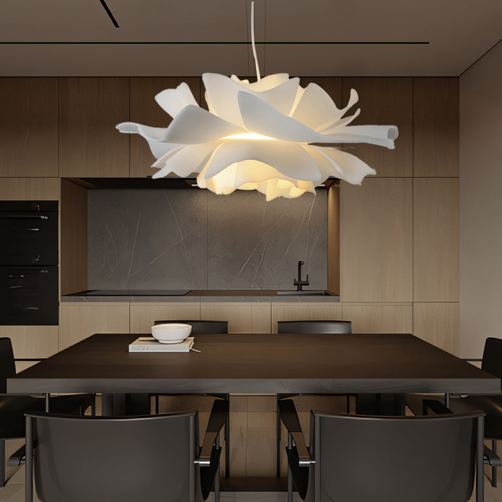 lampada a sospensione fiore di loto sala da pranzo.jpg__PID:661c7480-4eaa-4878-b6d7-30c3505f954c