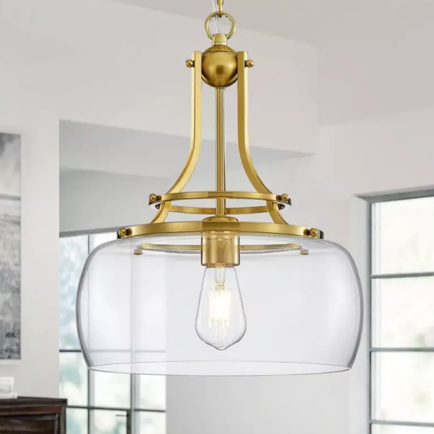 Elena moderne hanglamp met koepel van helder glas scene1.webp__PID:2a47dc6a-bcb3-42c5-b8ce-f8a117d85224