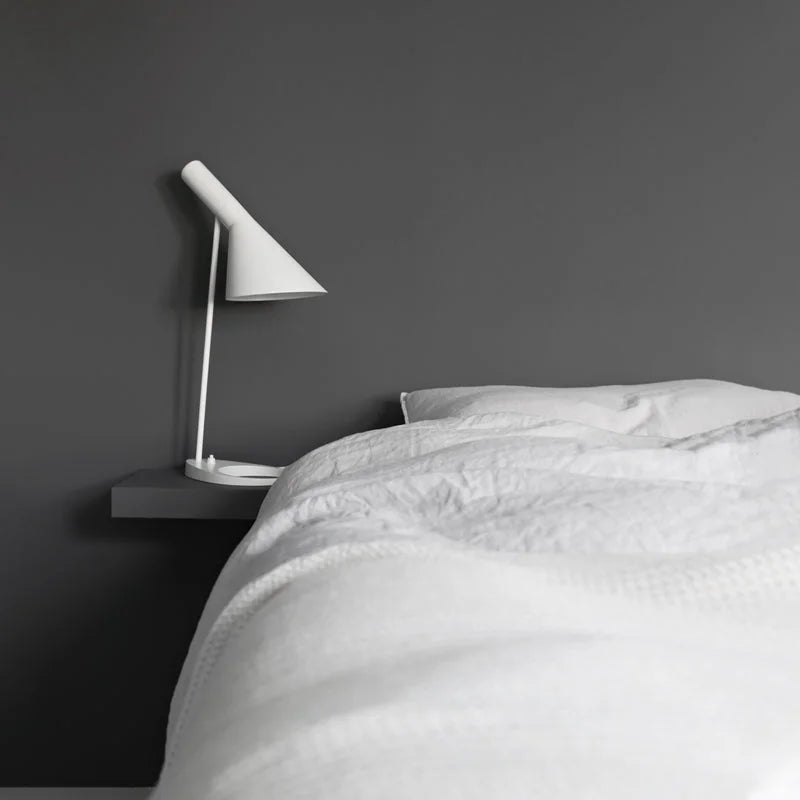 Skuld-Modern-Swing-Arm-Wall-Light (12).webp__PID:4a284fc6-174b-4d5f-9572-f35a7e226a4b