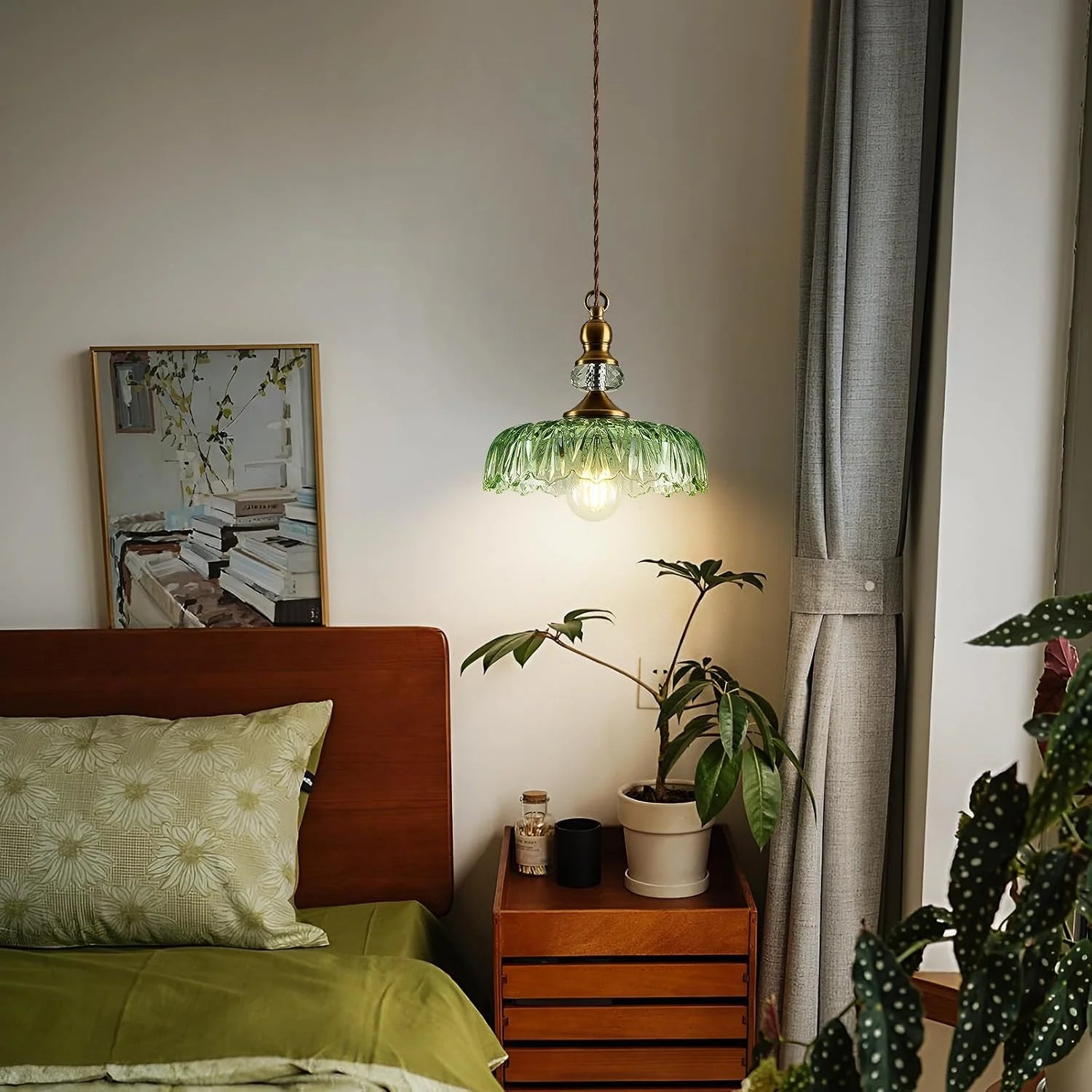 Antike-Messing-und-Glas-Blumen-Pendelleuchte (37).webp__PID:3b6cf7ab-c997-439f-9b1d-1e1eba1211b3