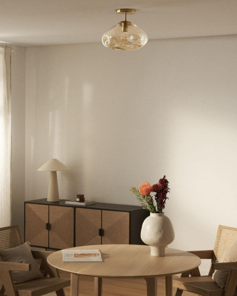 Triton Nordic gerippte Glas-Deckenleuchte (8).webp__PID:f323a6f0-f7dd-49d2-acd6-4eb2465ab80d