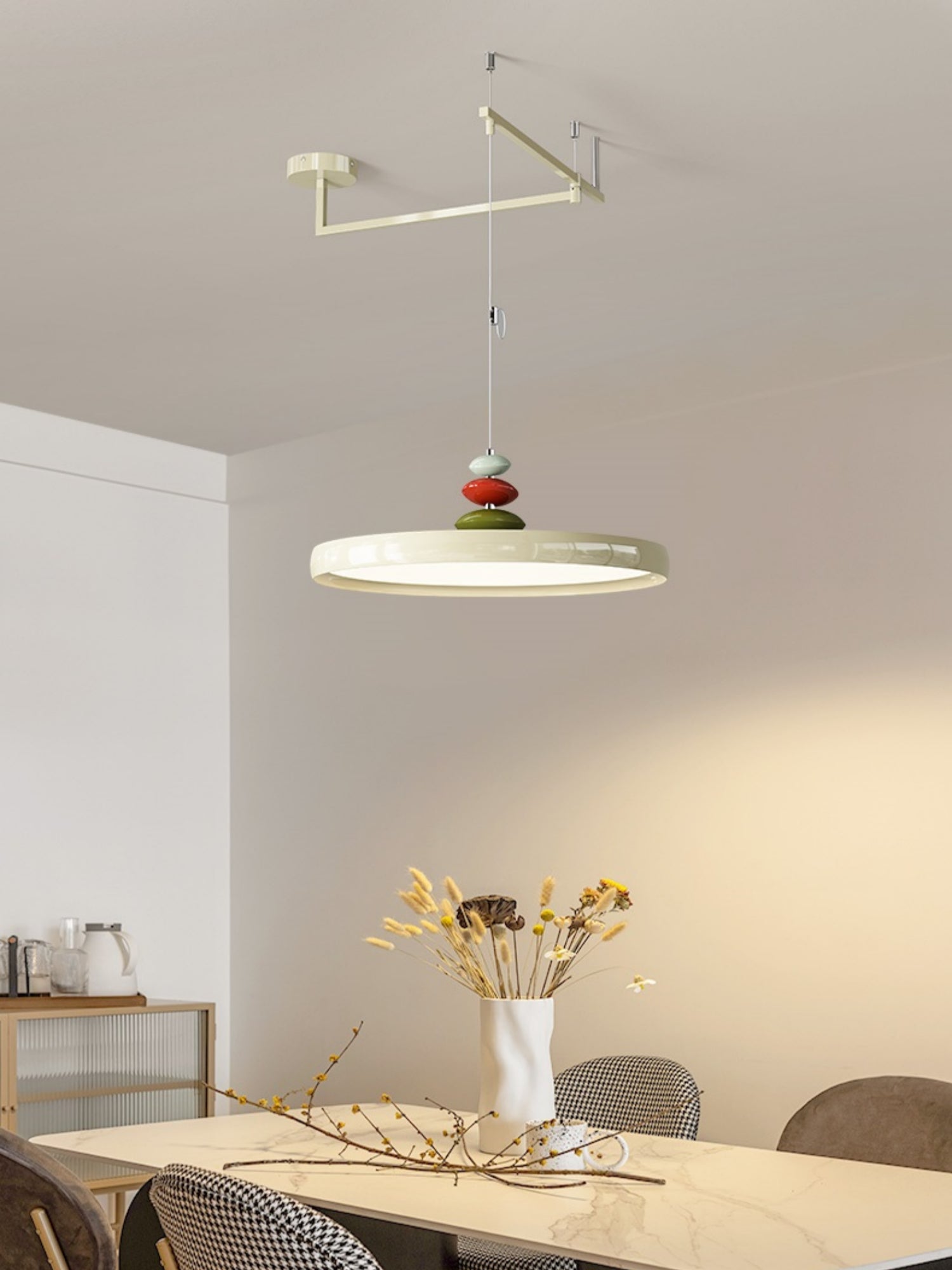 Lampada a sospensione con braccio oscillante Thor in pietra colorata.webp__PID:bbb0e3ed-ceb9-4fac-91fb-90a8191c9ee9