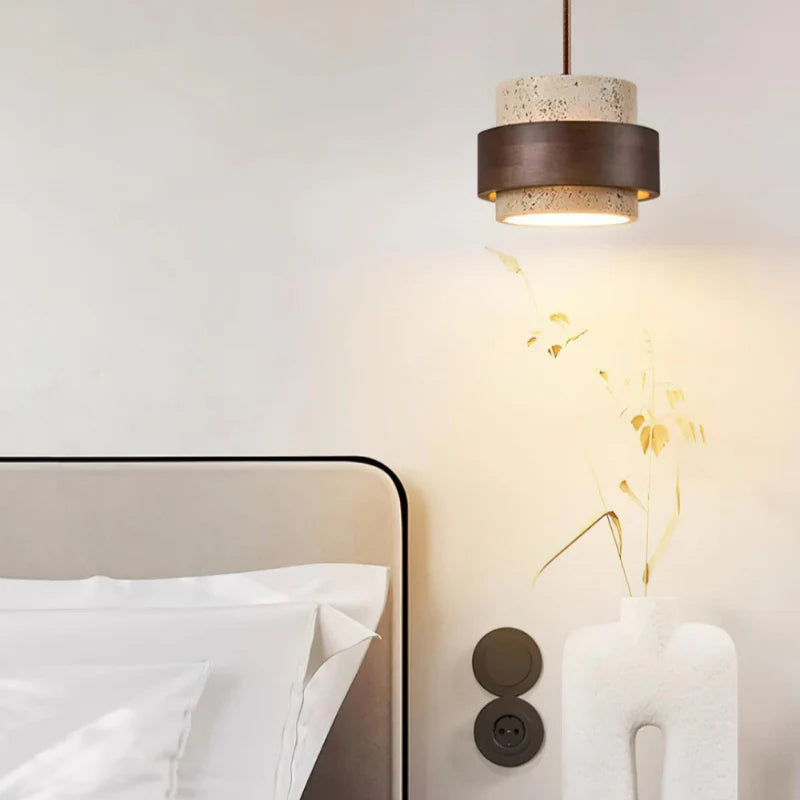 Lampada a sospensione in travertino Orvina Japandi 1.webp__PID:56ada242-2b86-4fd1-be4b-68f6c9512d5c