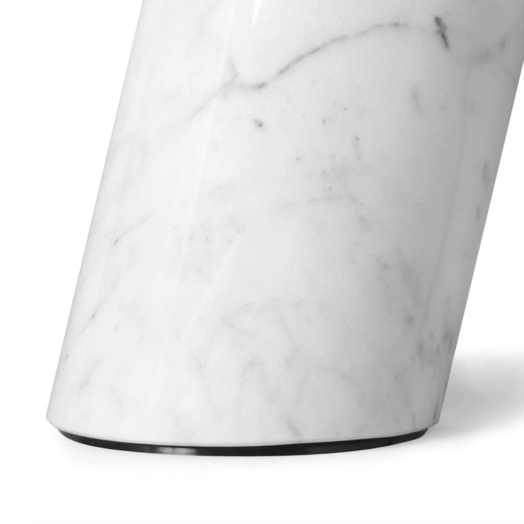 Lámpara de mesa Lugh Snoopydetail2.webp__PID:961b1d9a-693f-41c8-931f-3abac9db0c28