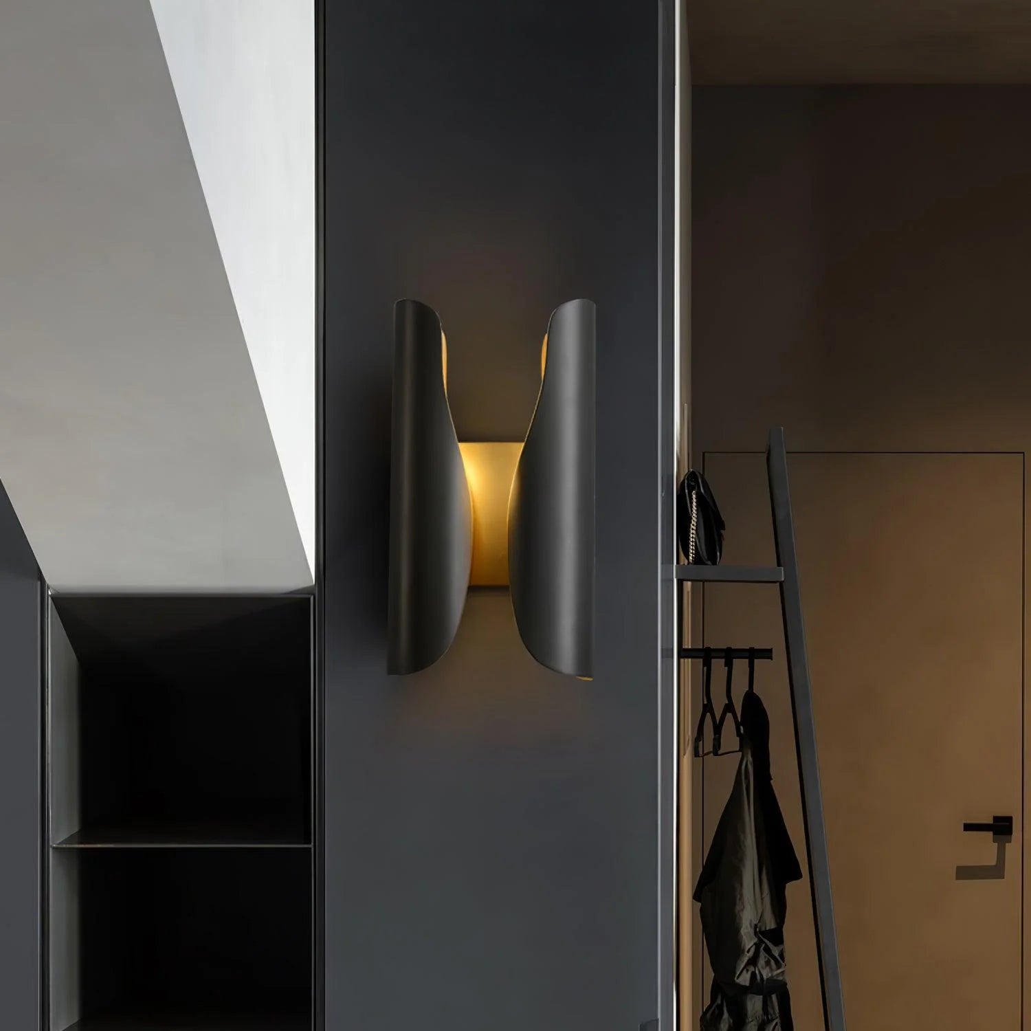 Hades-Modern-H-Shaped-Metal-Wall-Sconce (10).webp__PID:9aa987af-9fc7-40e9-94fe-e5759020e696