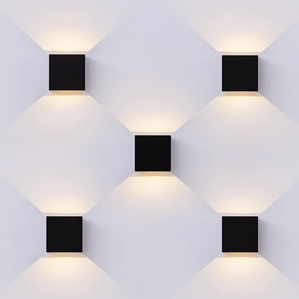 Applique murale haut/bas-d1.jpg__PID:9dd60f6d-562c-4458-ad45-9759d6c26adf