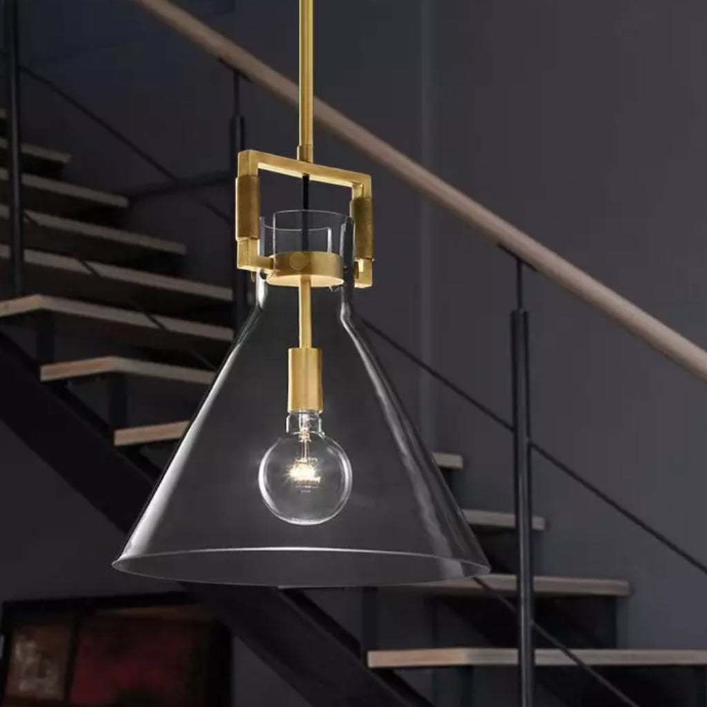 Elliot Farmhouse hanglamp van helder glas scene2.webp__PID:23816be0-5f7a-4551-84dd-66dcbffa0a34
