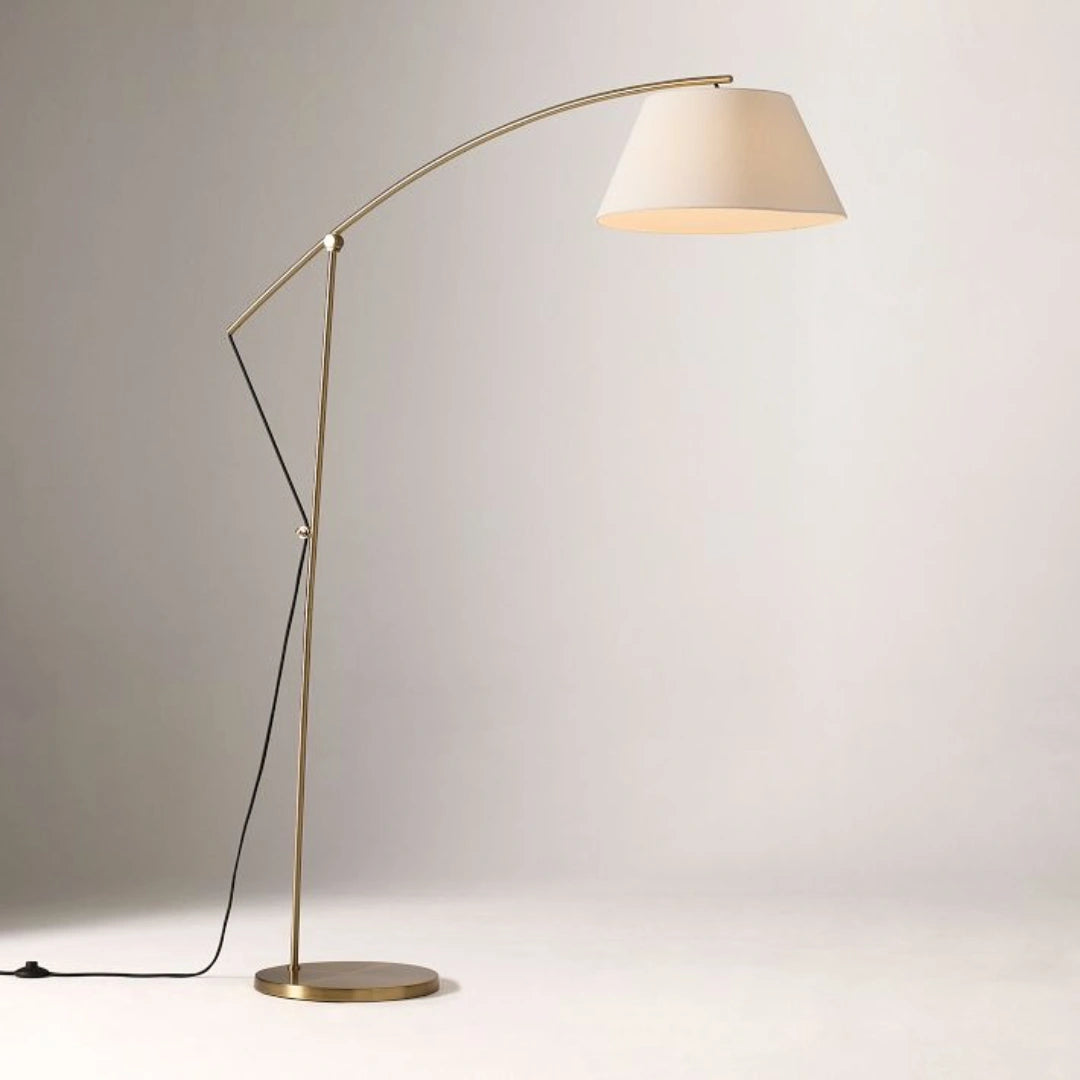 Lampadaire Josh Minimalist en tissu de lin naturel on.webp__PID:43be9bd5-f78b-4074-9e4a-66a258516729