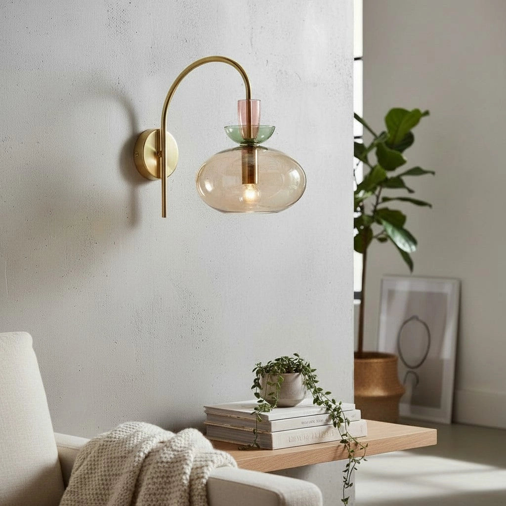 Mira Minimalistische Wandleuchte aus transparentem Glas in Farbe7.webp__PID:0d84fcde-2f9e-46b7-b6b7-3a2bfbdbe4ca