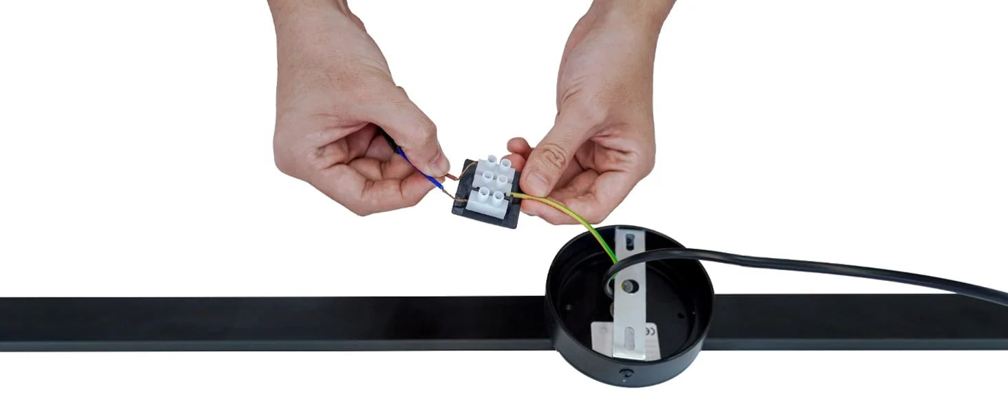 Émera moderne 360 ​​graden draaibare plafondrail voor licht (17).webp__PID:9a39f418-cff9-40bf-8e76-fb81b889803d