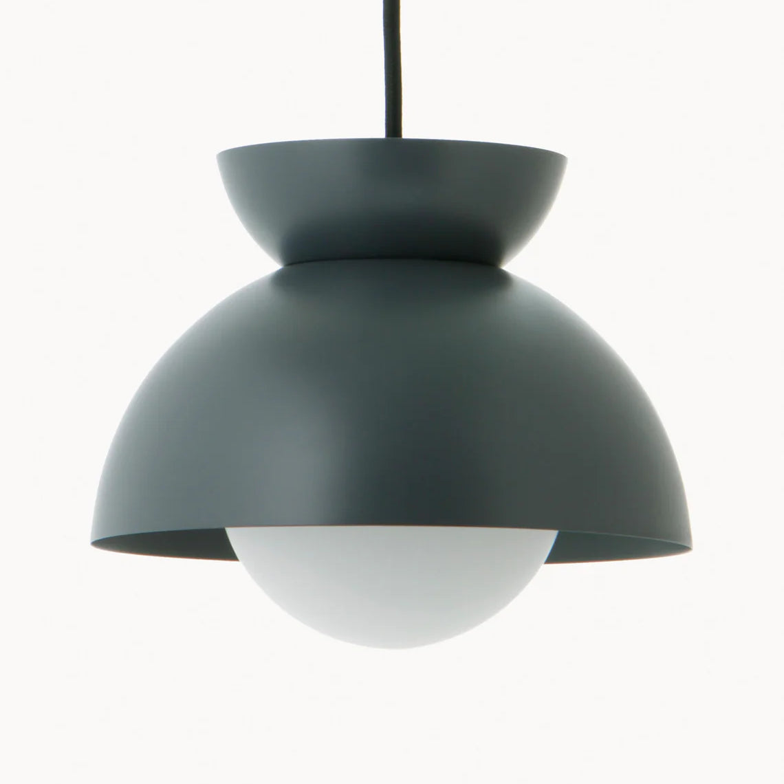 Zosia minimalistische metalen halve koepel hanglamp6.webp__PID:16a661a9-b1c0-4f42-ac20-f775b234a3c6