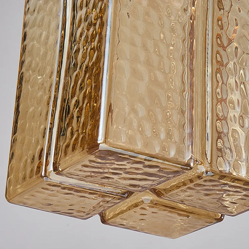Jewel Moderne Würfel-Pendelleuchte aus gehämmertem Glas im japanischen Stil 11.webp__PID:b23308f4-c4ec-418a-95c1-03b16a0d3489