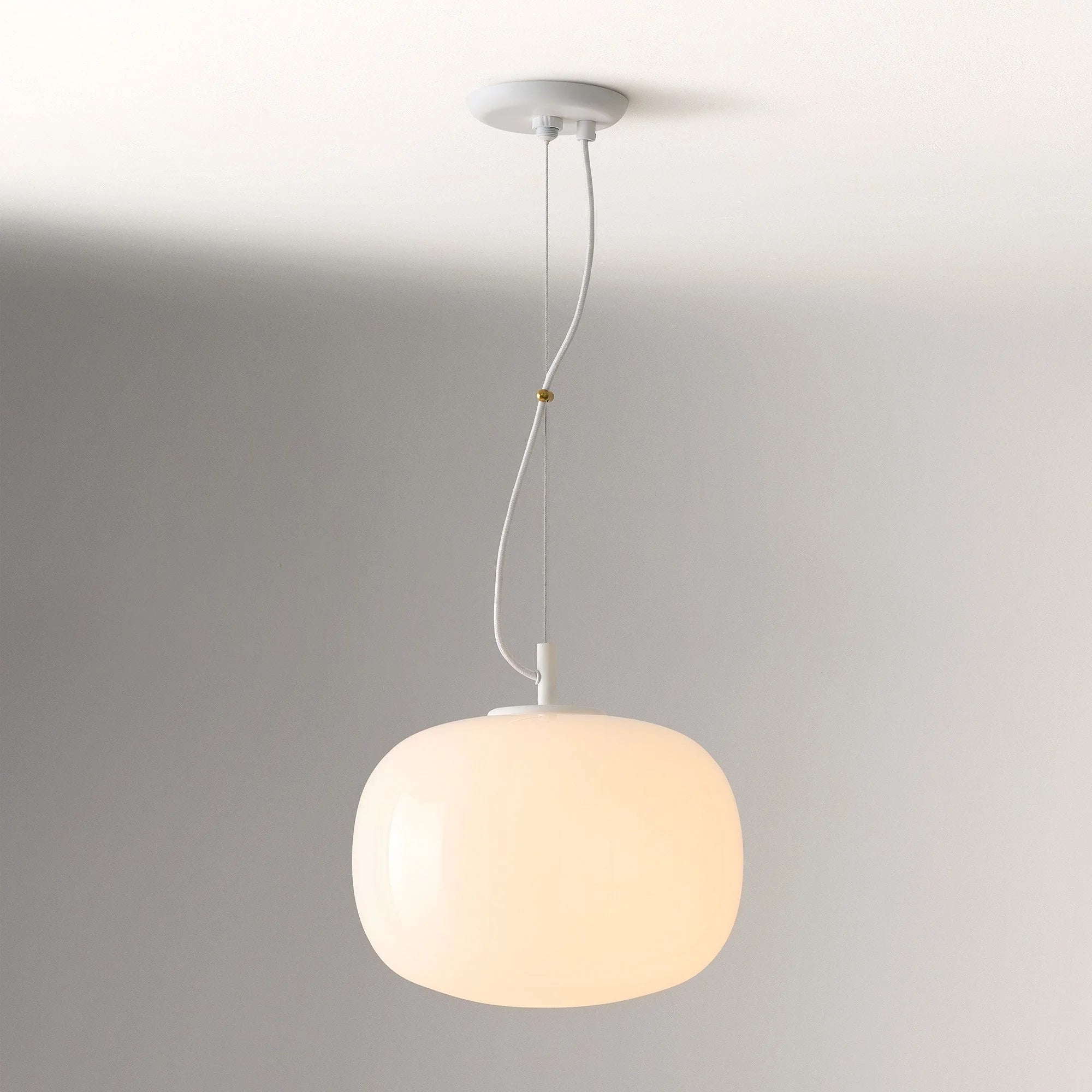 Chronus minimalistische ronde rechthoekige hanglamp van melkglas1 (14).webp__PID:1692b8f8-c1cd-43bf-ac43-de9c451fd84a