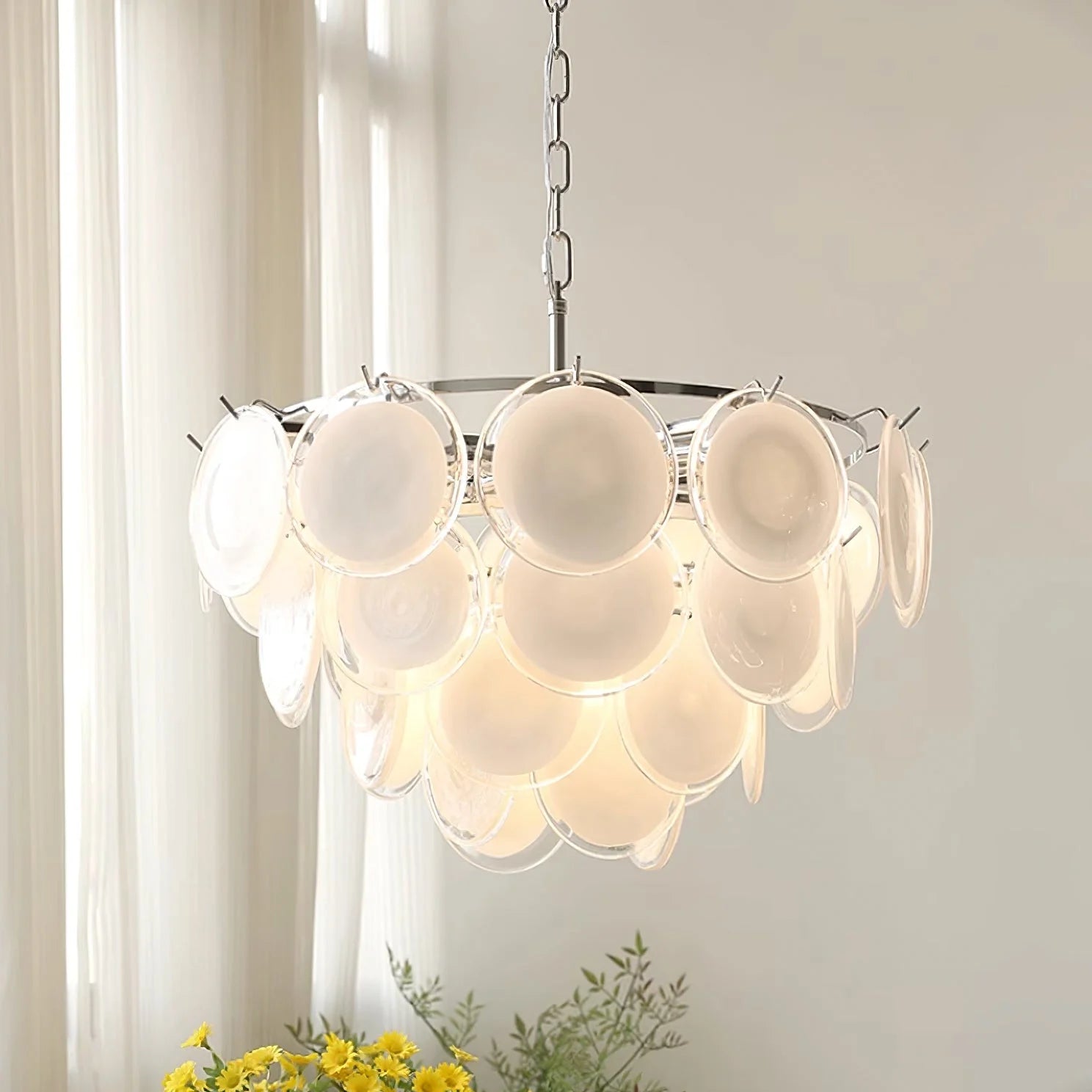 Milae elegante kroonluchter van wit glas van Murano14.webp__PID:9e033314-3013-4774-9d3d-c2268c3d4b06