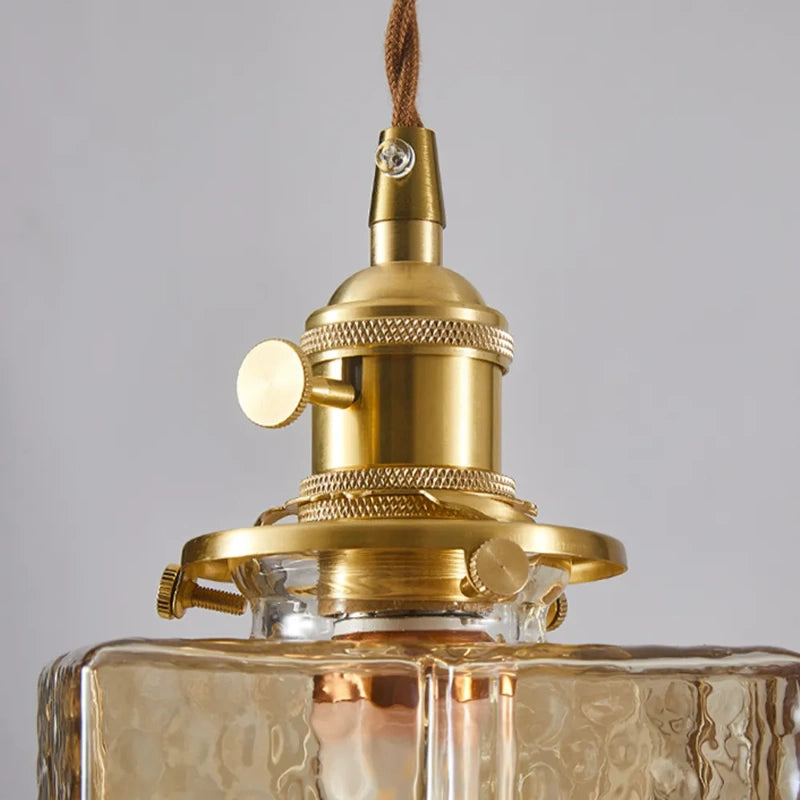 Jewel Moderne Würfel-Pendelleuchte aus gehämmertem Glas im japanischen Stil 10.webp__PID:abb23308-f4c4-4c31-8a15-c103b16a0d34