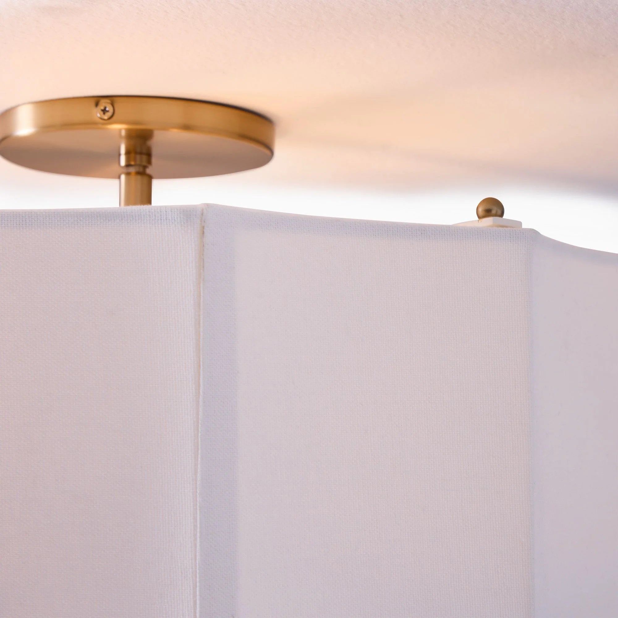 Bane moderne linnen trommel inbouw hanglamp detail2.webp__PID:e27350a0-080f-4494-be22-e5f840eda4a2