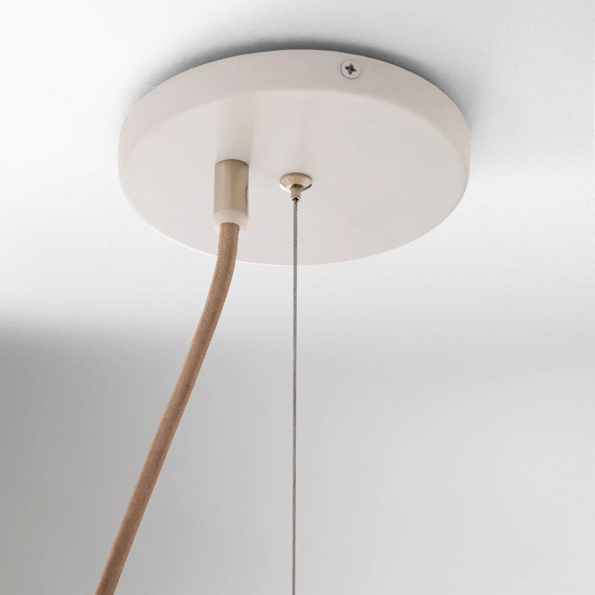 Cecily Moderne plissierte Seidenpendelleuchtexj1.webp__PID:9083eb7e-d968-40ab-98d5-d01ac0f4fa94