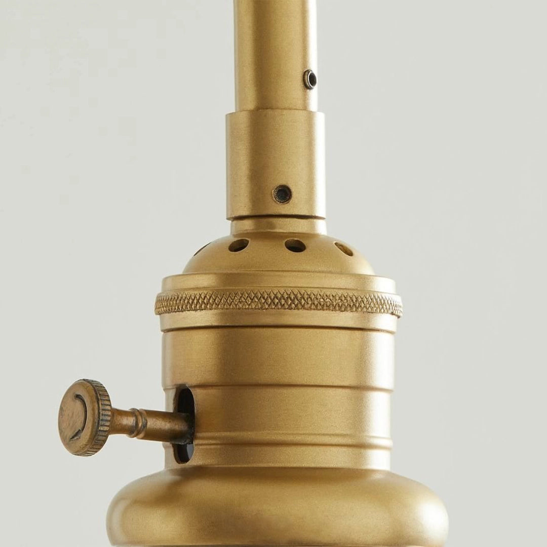 Claire Moderne Kugel-Pendelleuchte aus klarem Glas detail1.webp__PID:2cb32b5a-649d-4c1f-9048-bd8eeb0261be