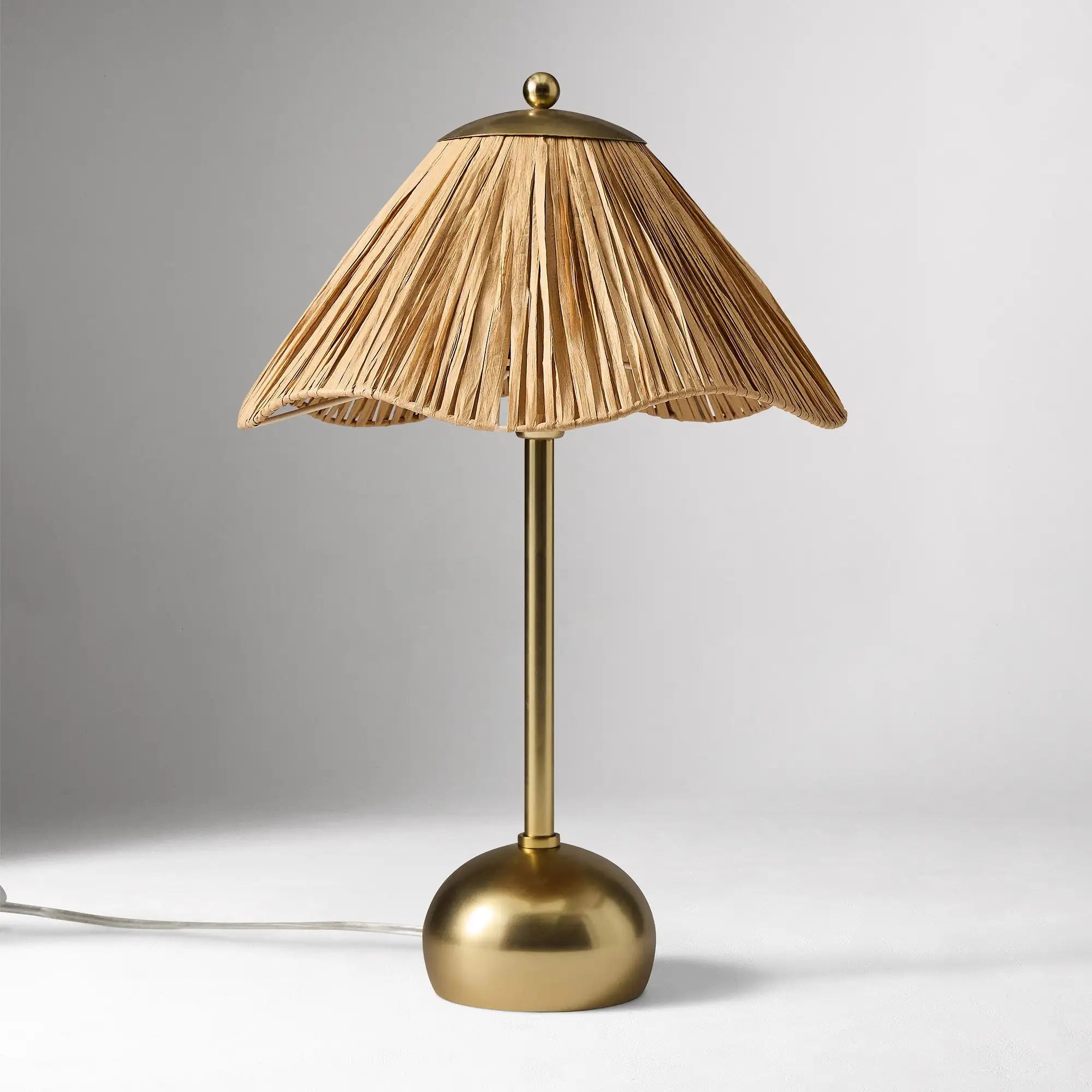Ivyre moderne geschulpte metalen tafel van raffiagd.webp__PID:6ae4a72d-2b06-42ac-a9df-a484b76368c2