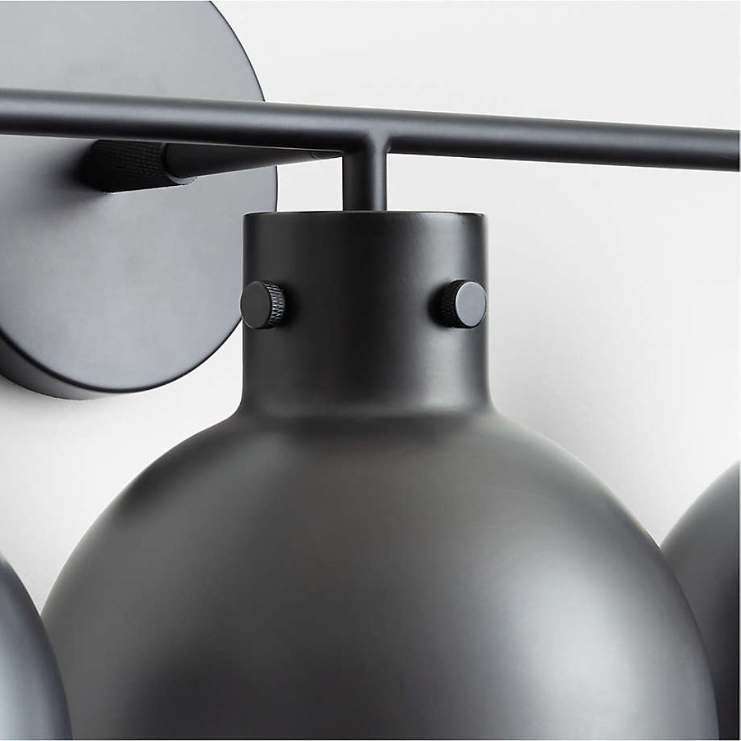 Jasper industriële glazen metalen bol wandlamp detail1.webp__PID:6a12d22a-ef82-4a18-a2f8-ea67d33362ee