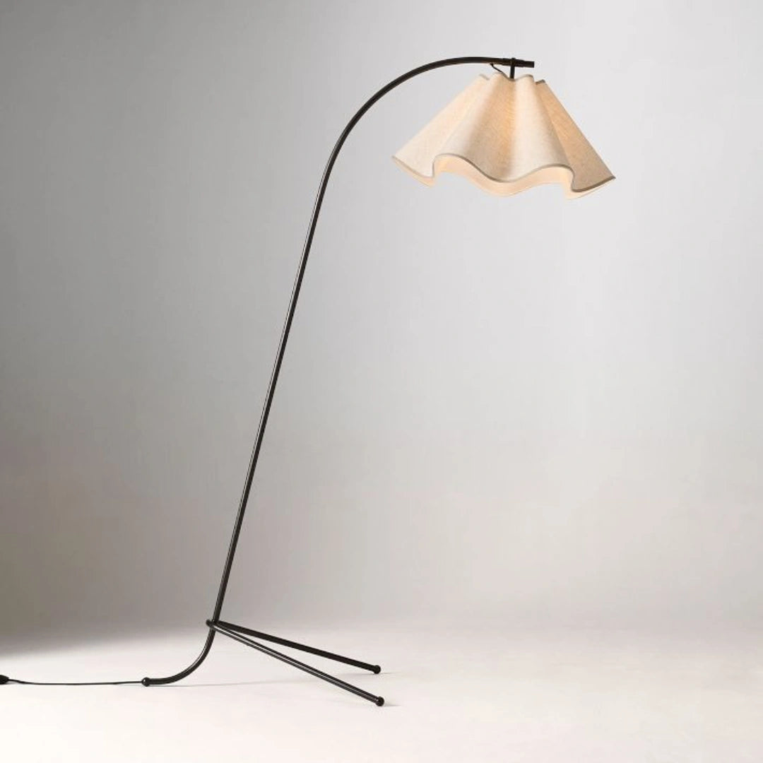 Antoine Modern Plissee-Leinenstoff-Boden, hell, dunkelbronze on.webp__PID:5d83c621-04fd-4fd5-ad98-f478465b9178
