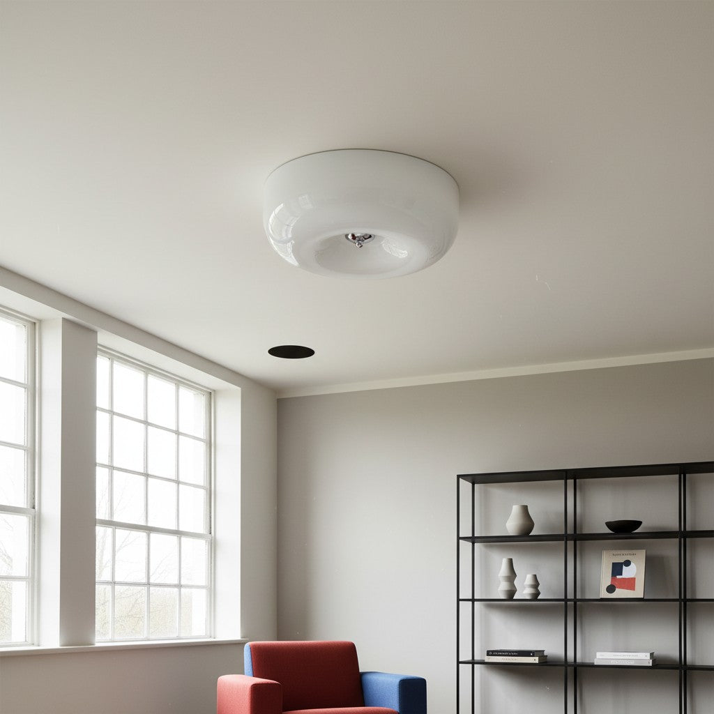 Halcyon moderne runde Deckenleuchte aus Bauhaus-Glas4.webp__PID:18f8ab4a-f8ad-431c-ae6d-be81f86f1b6a