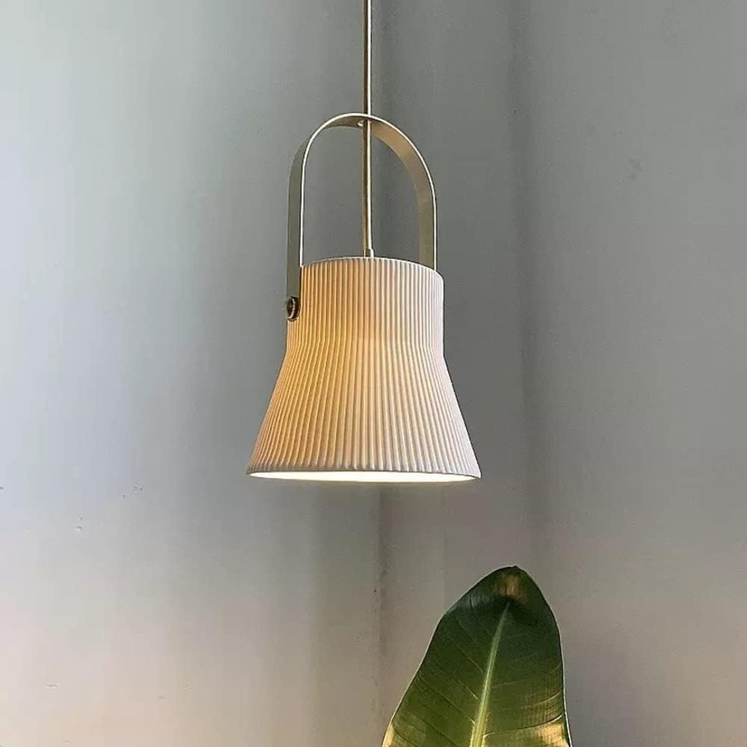Avery moderne geribbelde keramische bel-hanglamp A.webp__PID:59dbe61e-d0d4-47bf-9231-5d3e6b05445e